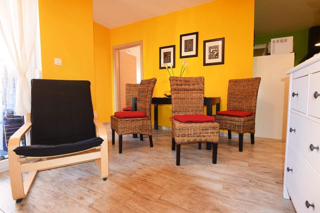 Apartment Plutus Biograd Na Moru Esterno foto